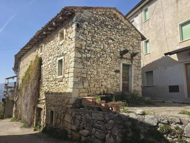 Rustico / Casale in vendita a Negrar di Valpolicella VR