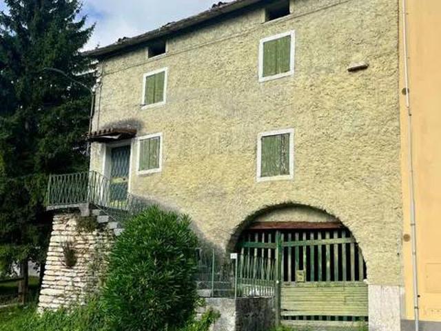 Rustico / Casale in vendita a Negrar di Valpolicella VR