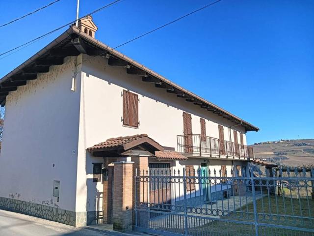 Rustico / Casale in vendita a Neive CN