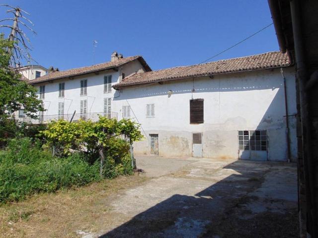 Rustico / Casale in vendita a Nizza Monferrato AT
