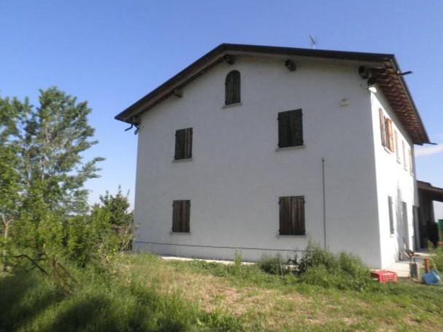 Rustico / Casale in vendita a Soliera MO