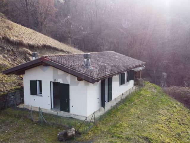 Rustico / Casale in vendita a Solto Collina BG
