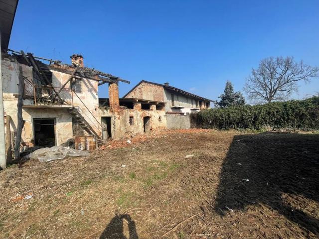 Rustico / Casale in vendita a Sommariva del Bosco CN