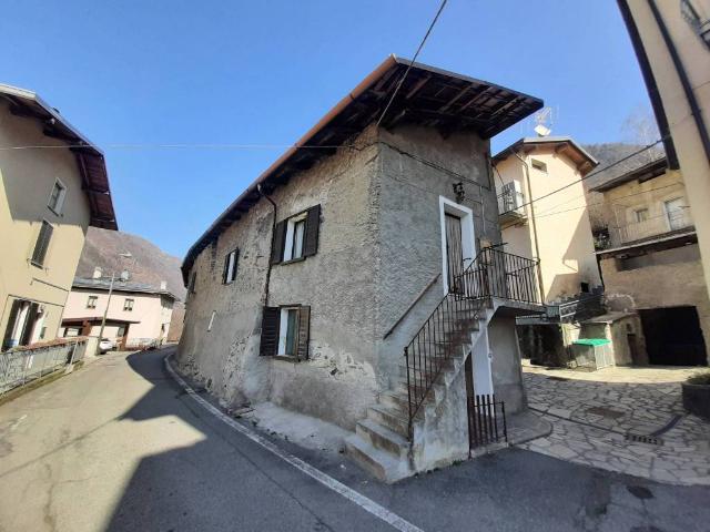 Rustico / Casale in vendita a Sondrio SO