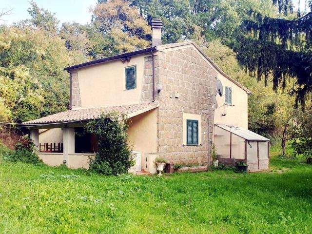 Rustico / Casale in vendita a Sorano GR