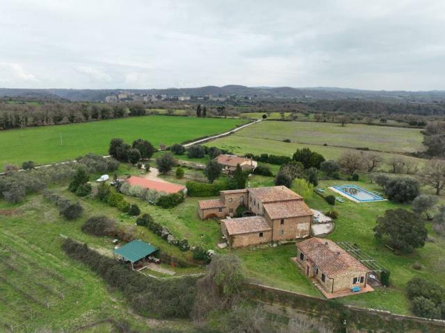 Rustico / Casale in vendita a Sorano GR