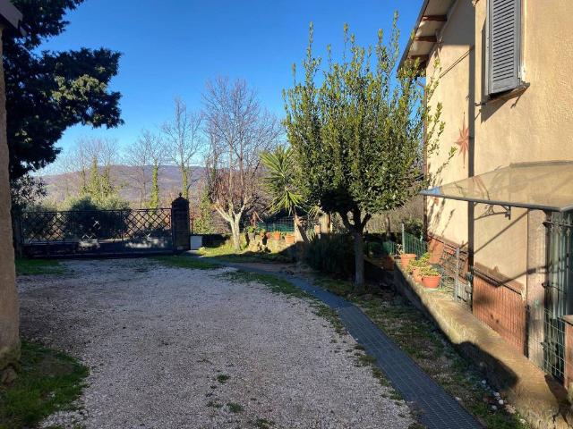 Rustico / Casale in vendita a Sorano GR