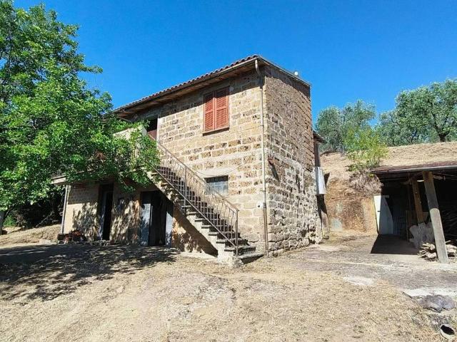 Rustico / Casale in vendita a Soriano nel Cimino VT