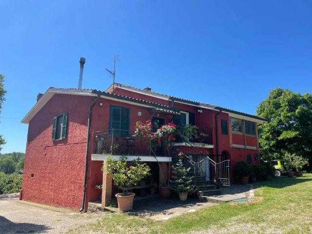 Rustico / Casale in vendita a Soriano nel Cimino VT