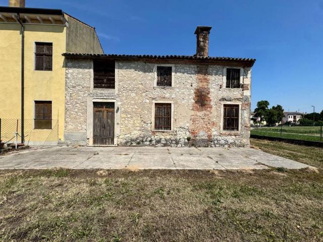 Rustico / Casale in vendita a Sossano VI