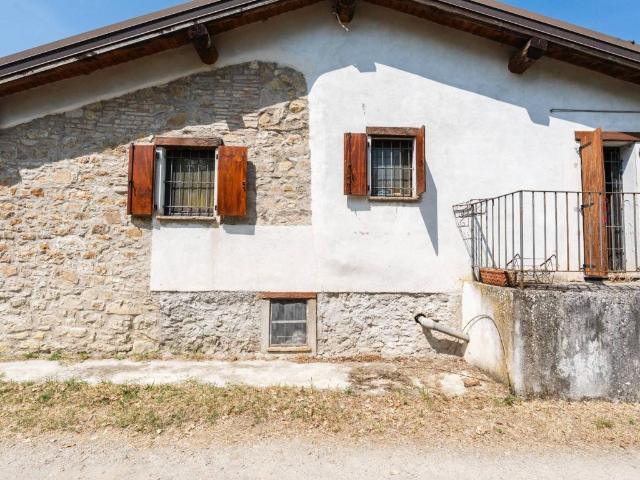 Rustico / Casale in vendita a Savignano sul Panaro MO