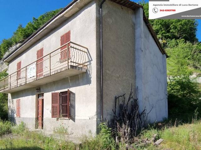 Rustico / Casale in vendita a Saliceto CN