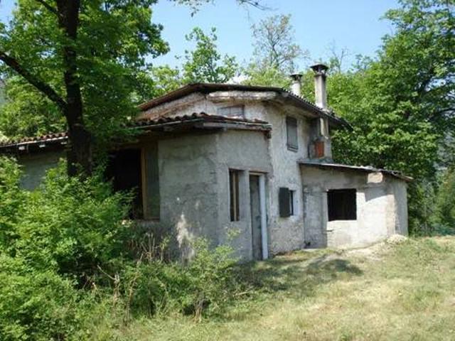 Rustico / Casale in vendita a Salò BS