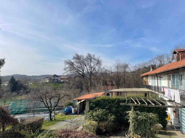 Rustico / Casale in vendita a Salussola BI