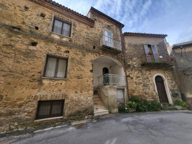 Rustico / Casale in vendita a San Mauro Cilento SA