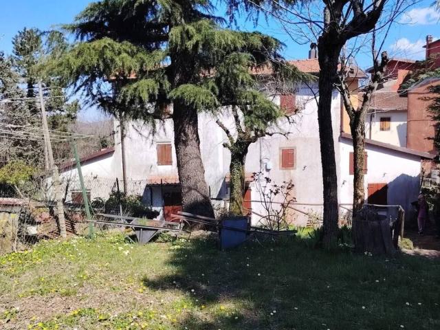Rustico / Casale in vendita a San Benedetto Val di Sambro BO