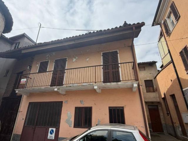 Rustico / Casale in vendita a San Benigno Canavese TO