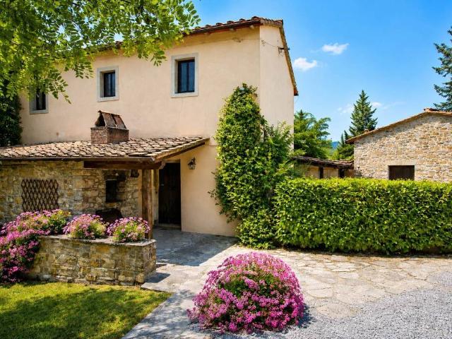Rustico / Casale in vendita a San Casciano in Val di Pesa FI