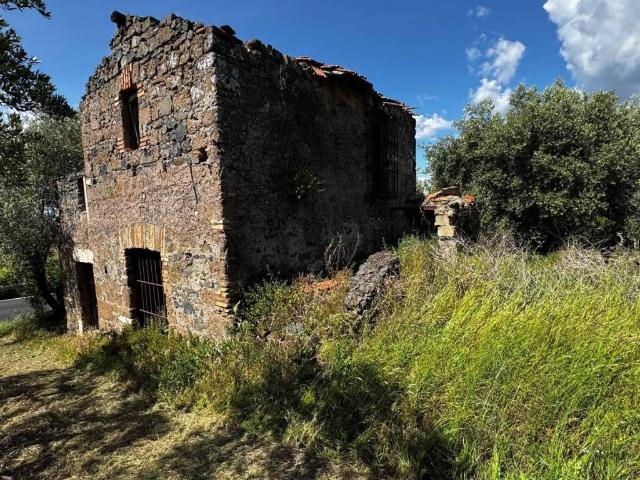 Rustico / Casale in vendita a San Cesareo RM