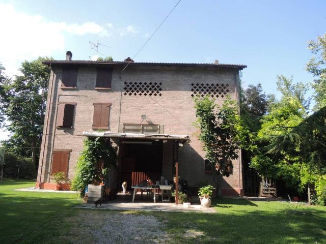 Rustico / Casale in vendita a San Cesario sul Panaro MO