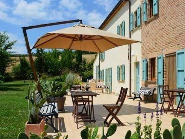 Rustico / Casale in vendita a San Costanzo PU