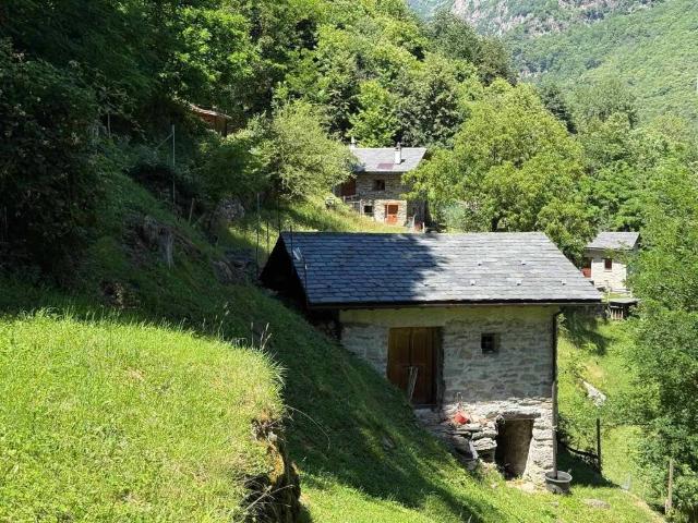 Rustico / Casale in vendita a San Giacomo Filippo SO
