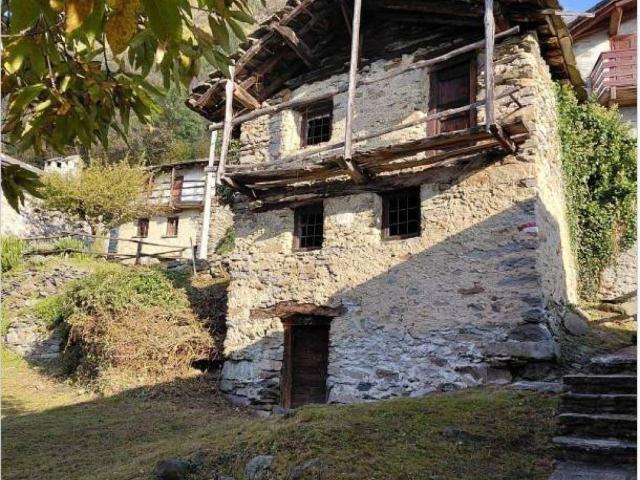 Rustico / Casale in vendita a San Giacomo Filippo SO