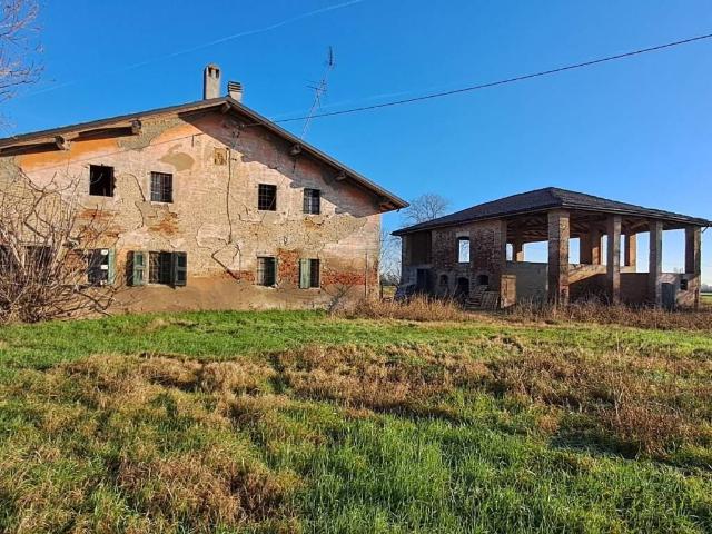 Rustico / Casale in vendita a San Giorgio di Piano BO