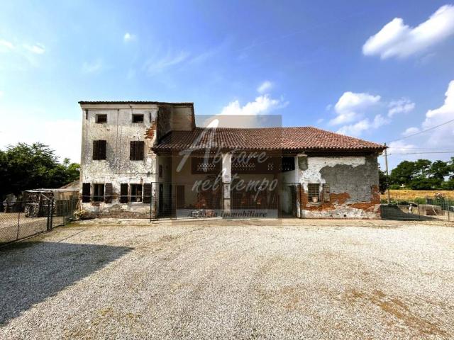 Rustico / Casale in vendita a San Giorgio in Bosco PD