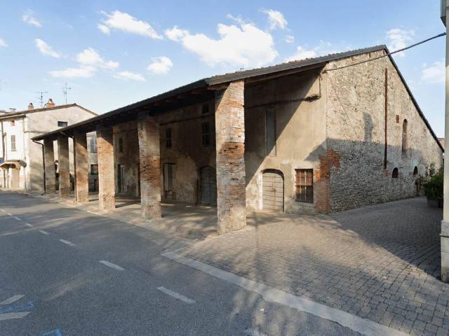 Rustico / Casale in vendita a San Giorgio Piacentino PC