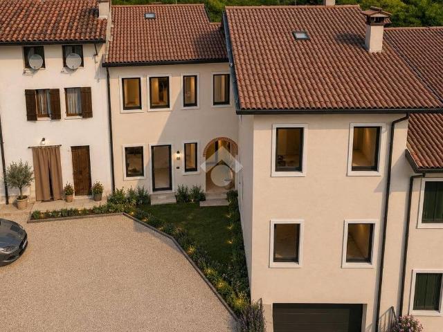Rustico / Casale in vendita a San Giovanni Ilarione VR