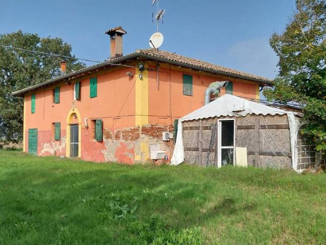 Rustico / Casale in vendita a San Giovanni in Persiceto BO