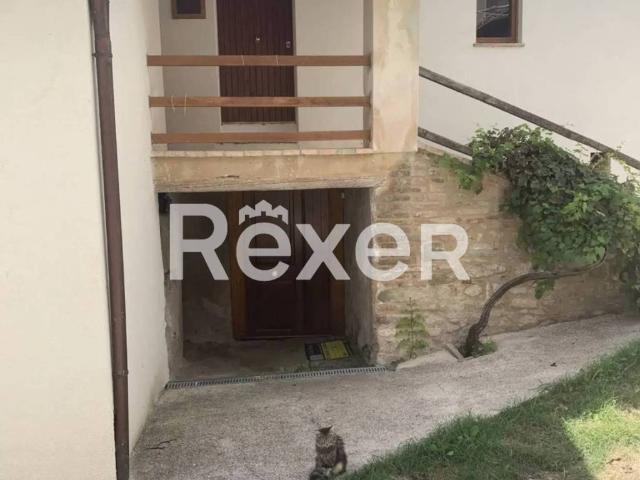 Rustico / Casale in vendita a San Ginesio MC