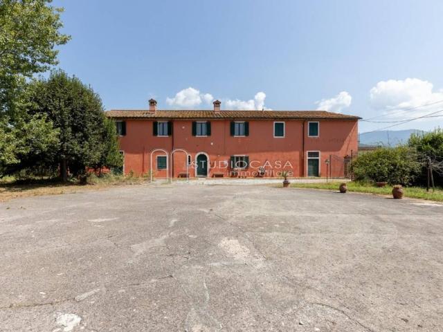 Rustico / Casale in vendita a San Giuliano Terme PI