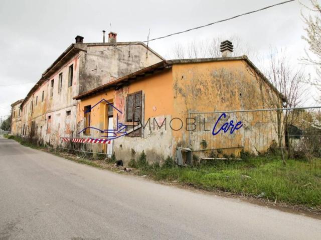 Rustico / Casale in vendita a San Giuliano Terme PI