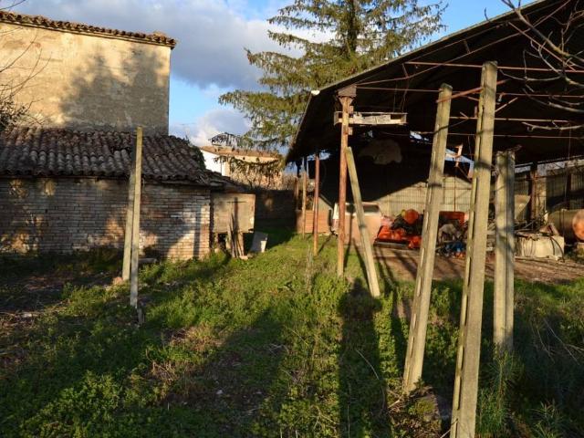 Rustico / Casale in vendita a San Giustino PG