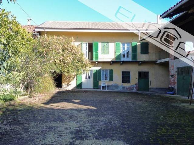 Rustico / Casale in vendita a San Secondo di Pinerolo TO