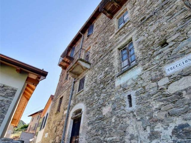 Rustico / Casale in vendita a San Siro CO