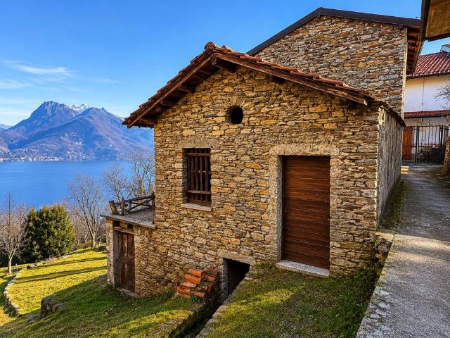 Rustico / Casale in vendita a San Siro CO