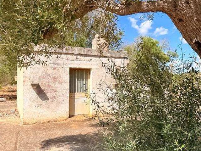 Rustico / Casale in vendita a San Vito dei Normanni BR