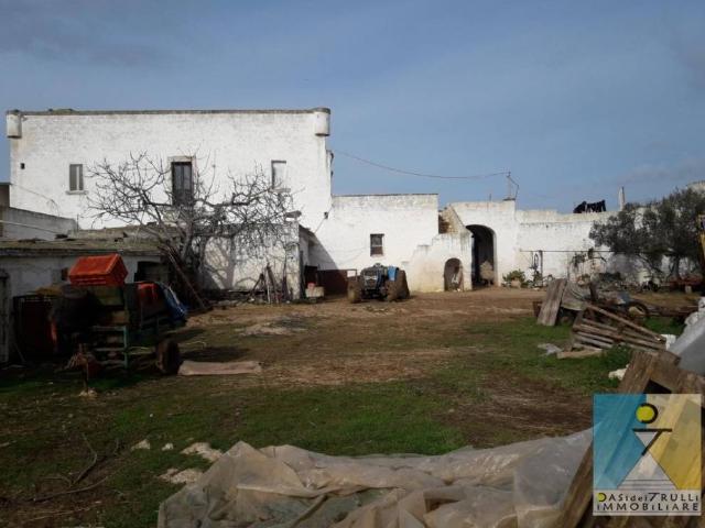 Rustico / Casale in vendita a San Vito dei Normanni BR