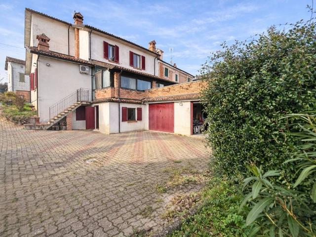Rustico / Casale in vendita a Santa Giuletta PV