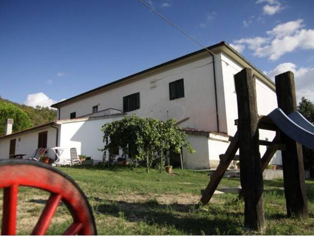 Rustico / Casale in vendita a Santa Luce PI