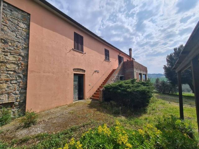 Rustico / Casale in vendita a Santa Luce PI
