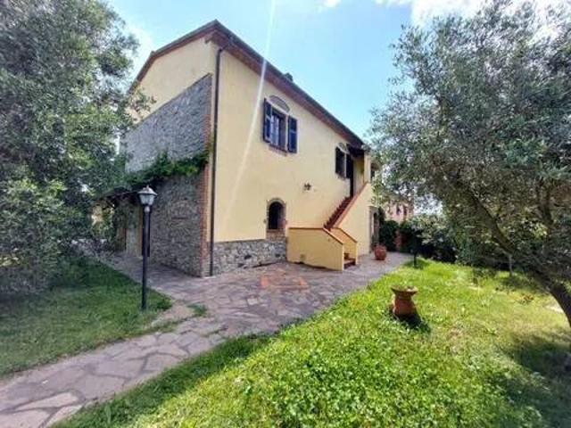 Rustico / Casale in vendita a Santa Luce PI