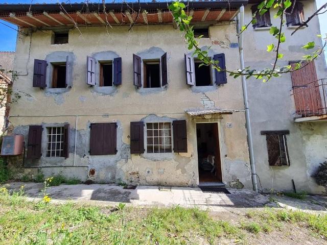 Rustico / Casale in vendita a Santa Maria della Versa PV