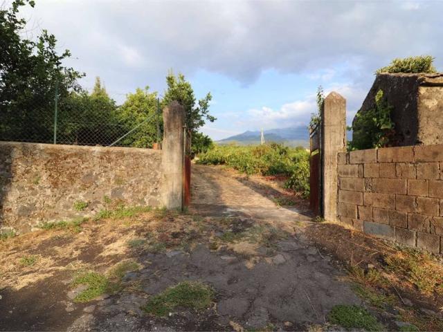 Rustico / Casale in vendita a Santa Venerina CT