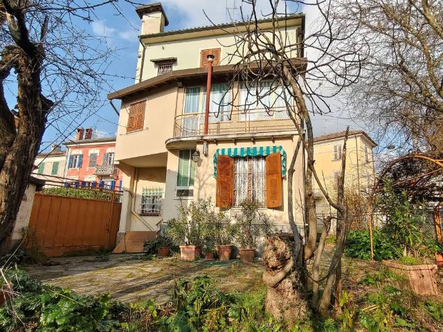 Rustico / Casale in vendita a Sant'Agata Fossili AL