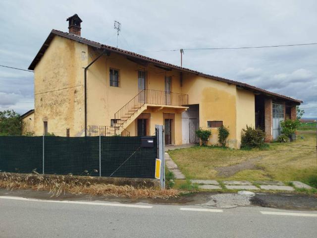 Rustico / Casale in vendita a Sant'Albano Stura CN