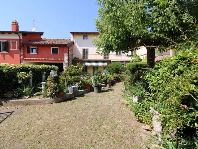 Rustico / Casale in vendita a Sant'Ambrogio di Valpolicella VR